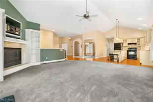 2041 Penhurst Cir NE, North Canton, OH 44720 - Photo 11