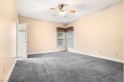 2041 Penhurst Circle NE, North Canton, OH 44720 - Photo 19