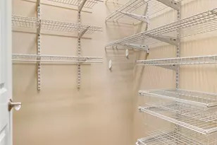 2041 Penhurst Cir NE, North Canton, OH 44720 - Photo 17