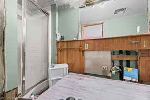 1865 9th St SW, Akron, OH 44314 - Photo 21