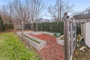 1865 9th St SW, Akron, OH 44314 - Photo 29