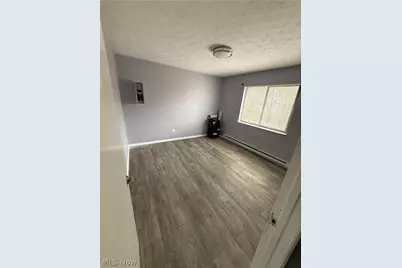 658 Sumner Street, Akron, OH 44311 - Photo 5