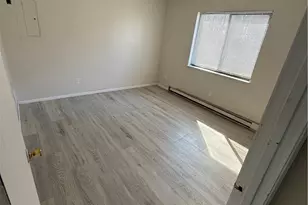 658 Sumner St, Akron, OH 44311 - Photo 9