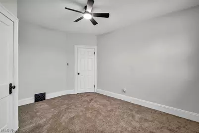 13910 Bartlett Avenue, Loveland, OH 44120 - Photo 23