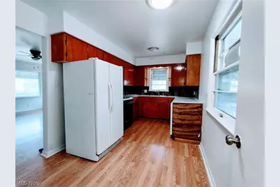 600 Eastland Avenue, Akron, OH 44305 - Photo 5