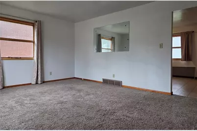238 Meadowbrook Drive, Steubenville, OH 43953 - Photo 11