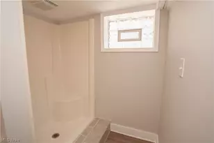 16 E Catawba Ave, Akron, OH 44301 - Photo 29