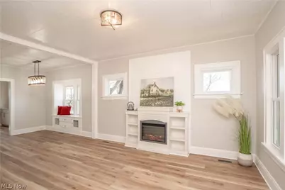 16 E Catawba Avenue, Akron, OH 44301 - Photo 5