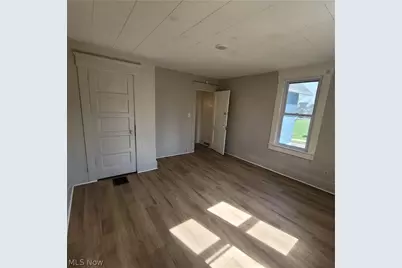 949 Fulton Road NW, Canton, OH 44703 - Photo 21