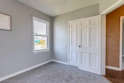 1582 Evergreen Avenue, Akron, OH 44301 - Photo 19