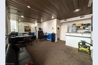 2203 Navarre Road SW, Canton, OH 44706 - Photo 5