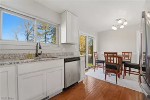 9211 Sugarbush Dr, Mentor, OH 44060 - Photo 9