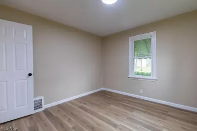 1295 E 357th Street, Eastlake, OH 44095 - Photo 33