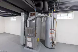 1295 E 357th St, Eastlake, OH 44095 - Photo 43