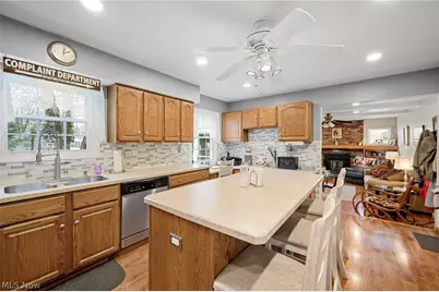 6094 Emerald Street, North Ridgeville, OH 44039 - Photo 9