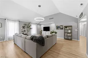 39292 Camelot Way, Avon, OH 44011 - Photo 13