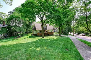 557 Weber Ave, Akron, OH 44303 - Photo 3