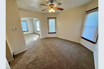 909 Clarendon Avenue SW, Canton, OH 44710 - Photo 19