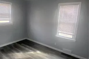 5247 Old Oxford Ln, Youngstown, OH 44512 - Photo 9