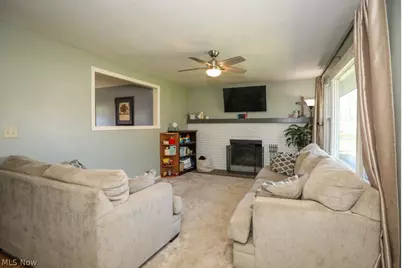 17997 Hillcrest Drive, Lake Milton, OH 44429 - Photo 13