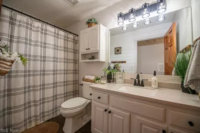 316 Creekside Road SE, New Philadelphia, OH 44663 - Photo 41