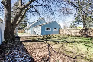 22 Van Doren Dr, Cuyahoga Falls, OH 44221 - Photo 3