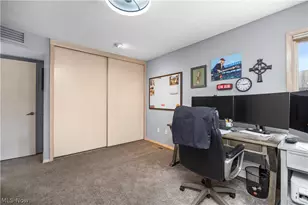 33017 Hidden Hollow Ct, North Ridgeville, OH 44039 - Photo 31