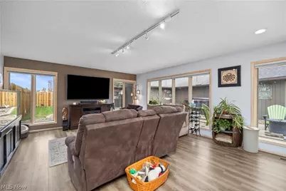 33017 Hidden Hollow Court, North Ridgeville, OH 44039 - Photo 27