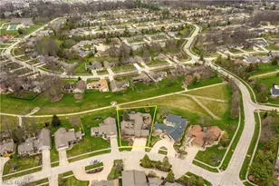 33017 Hidden Hollow Ct, North Ridgeville, OH 44039 - Photo 5