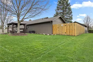 33017 Hidden Hollow Ct, North Ridgeville, OH 44039 - Photo 39