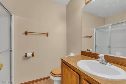 586 Abbe Road, Sheffield Lake, OH 44054 - Photo 27