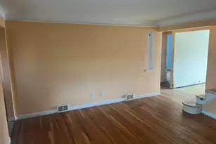 5127 Erwin St, Maple Heights, OH 44137 - Photo 5