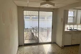 5127 Erwin St, Maple Heights, OH 44137 - Photo 9