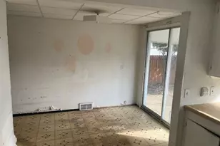 5127 Erwin St, Maple Heights, OH 44137 - Photo 7