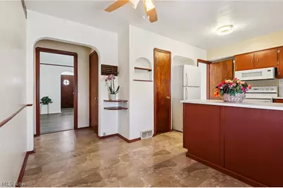 4252 Ridgeview Road, Loveland, OH 44144 - Photo 5