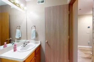 726 N Creek Dr, Painesville, OH 44077 - Photo 17