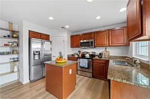 6120 Greenview Trail, North Ridgeville, OH 44039 - Photo 7