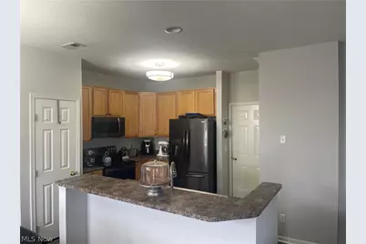 972 Tradewinds Cove #972, Painesville Twp, OH 44077 - Photo 9