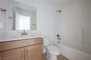 32610 Trillium Ct, Avon Lake, OH 44012 - Photo 25