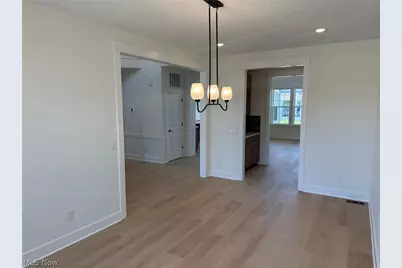 32610 Trillium Court, Avon Lake, OH 44012 - Photo 7