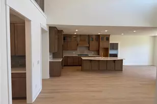 32610 Trillium Ct, Avon Lake, OH 44012 - Photo 3