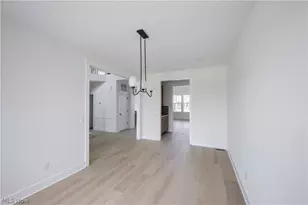 32610 Trillium Ct, Avon Lake, OH 44012 - Photo 5