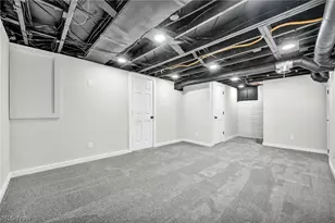 39 25th St NW, Barberton, OH 44203 - Photo 37