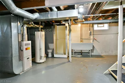 1787 Bonnie Brae Avenue NE, Warren, OH 44483 - Photo 41