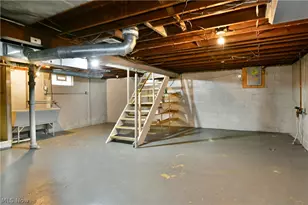 1787 Bonnie Brae Ave NE, Warren, OH 44483 - Photo 43