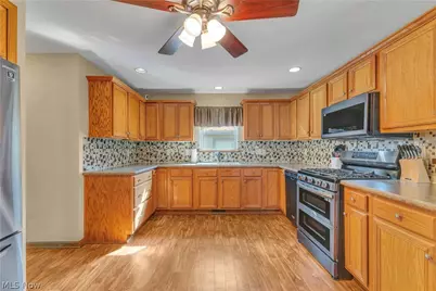 5747 Pleasant Avenue, North Ridgeville, OH 44039 - Photo 15