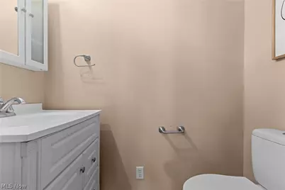 249 W 42nd Street, Shadyside, OH 43947 - Photo 19