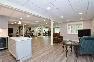 11101 E Washington St, Chagrin Falls, OH 44023 - Photo 31
