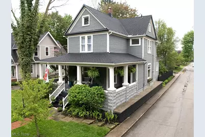 132 South Franklin Street, Chagrin Falls, OH 44022 - Photo 3