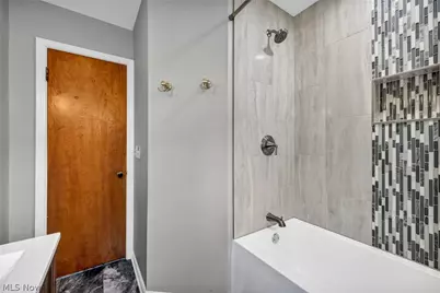 7035 Farview Road, Brecksville, OH 44141 - Photo 13